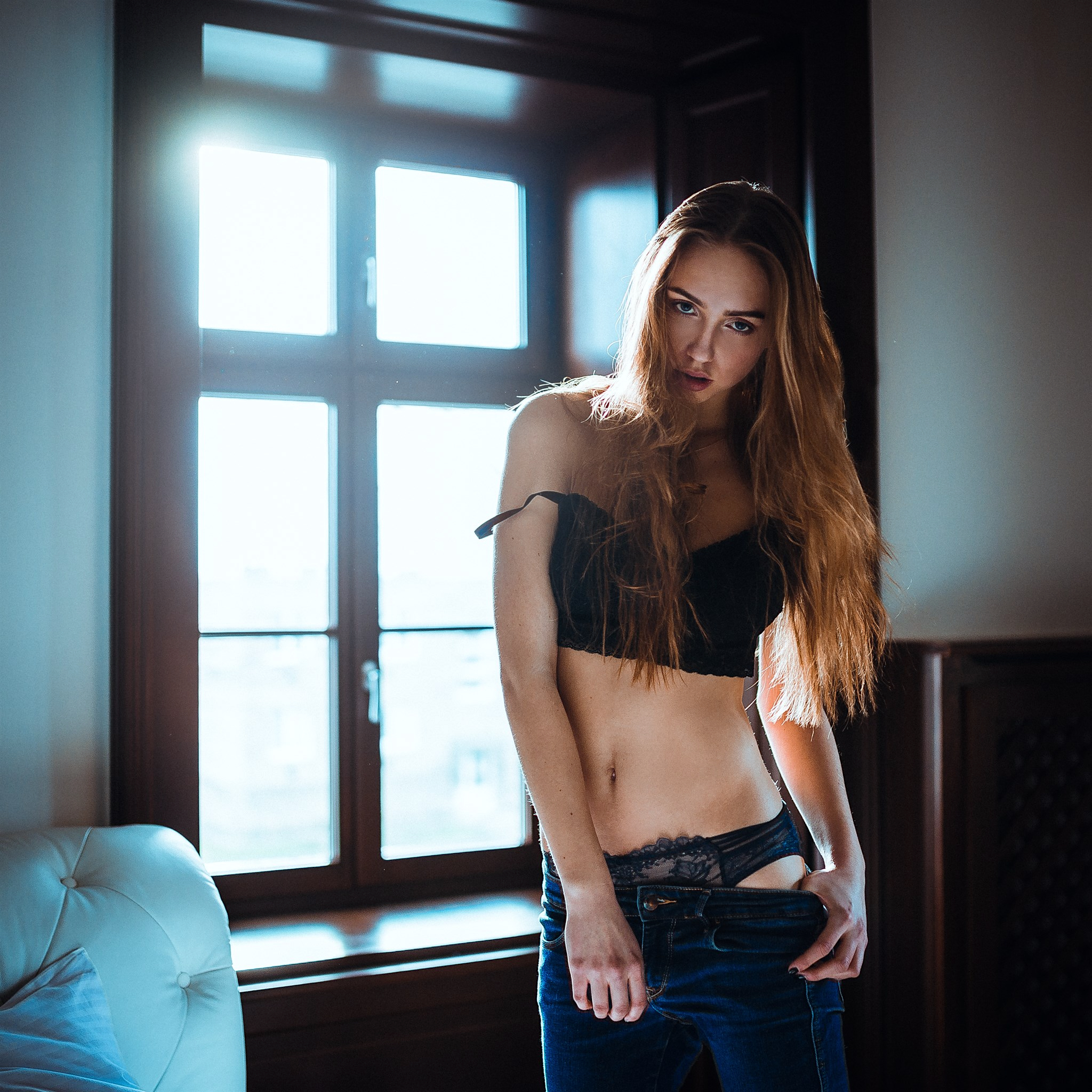 redhead, portrait, glamour, fashion, paris, look, eyes, pose, Chateau Appony, Oponice